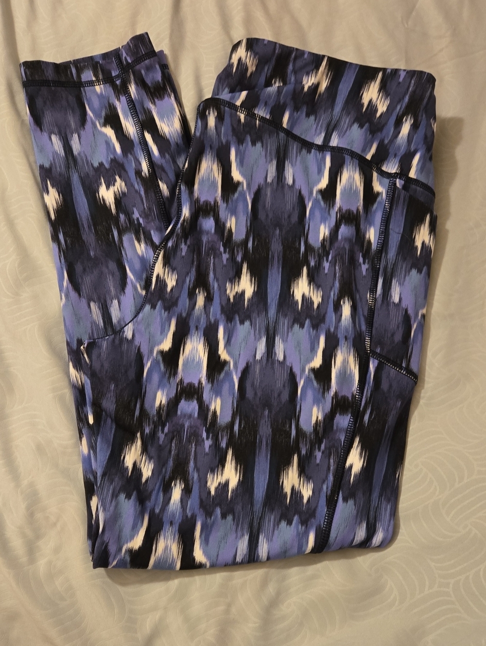Talbots Women's  Blue and Black Abstract Pattern Leggings